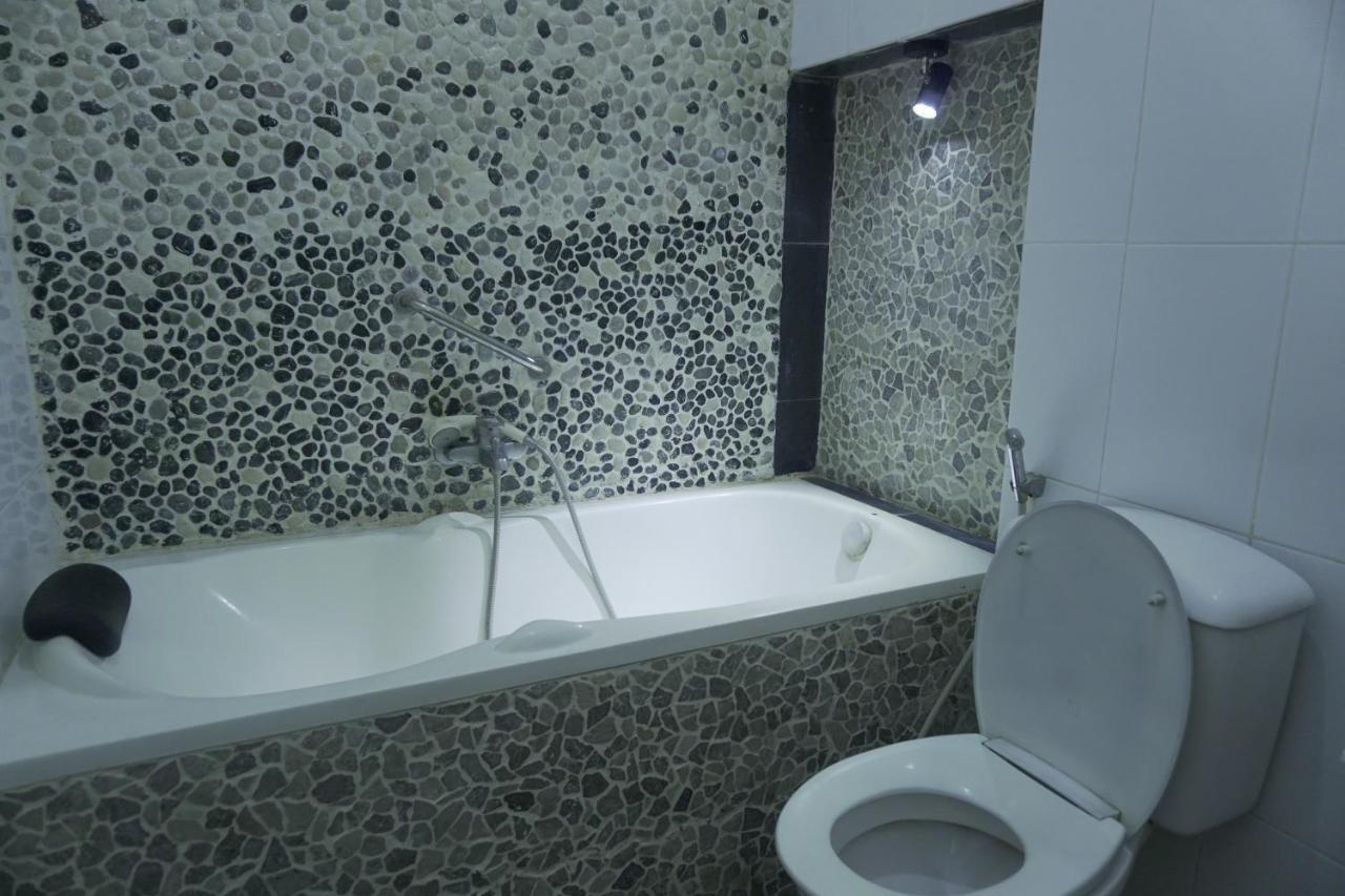 Sayana Homestay Слеман Екстериор снимка